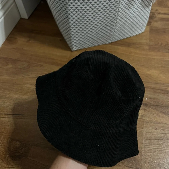 H&M bucket hat - Picture 4 of 10